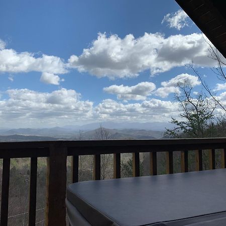 Sevierville Cabin With Private Hot Tub And Fireplace! 外观 照片