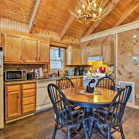 Sevierville Cabin With Private Hot Tub And Fireplace! 外观 照片