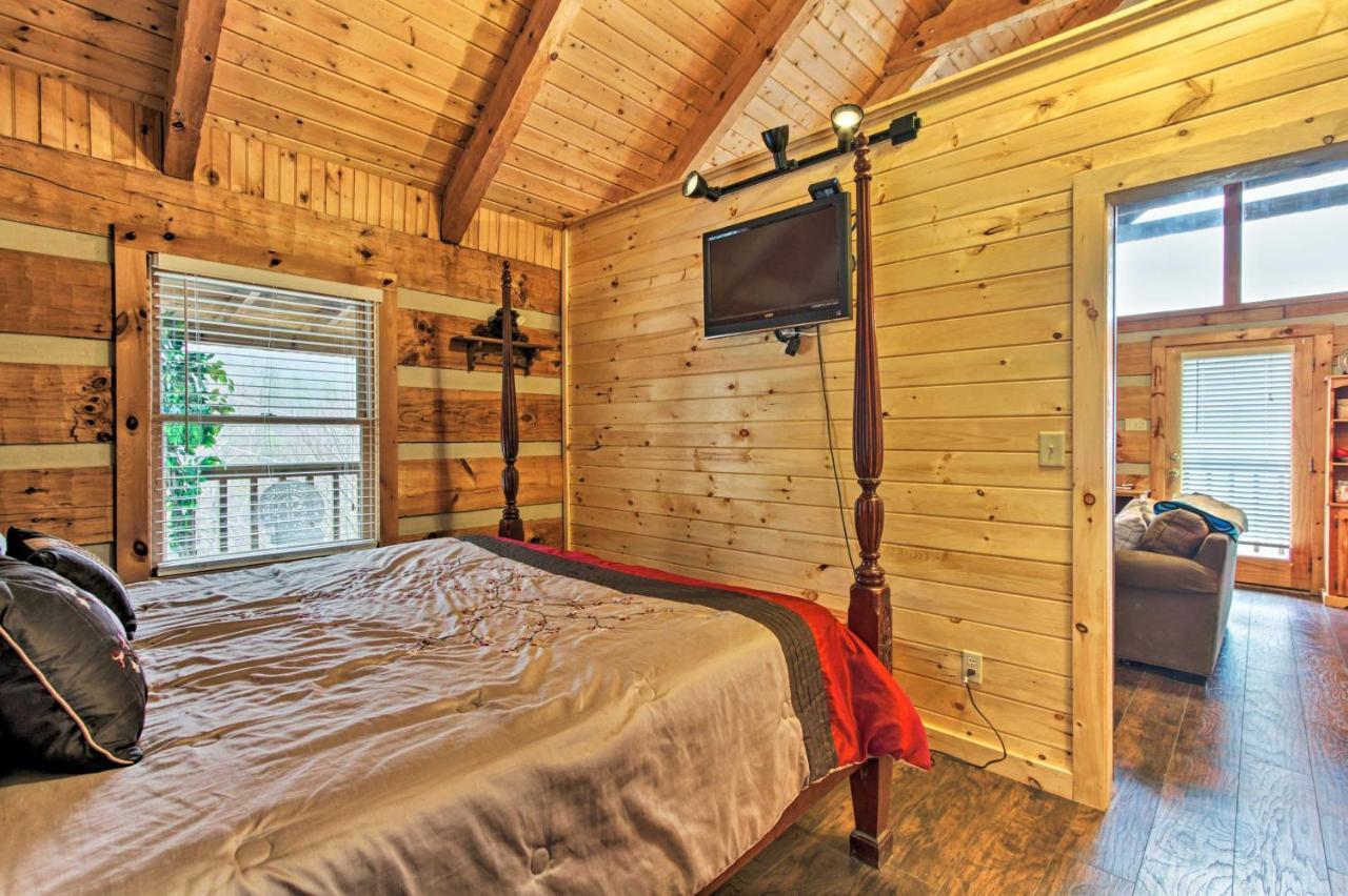 Sevierville Cabin With Private Hot Tub And Fireplace! 外观 照片