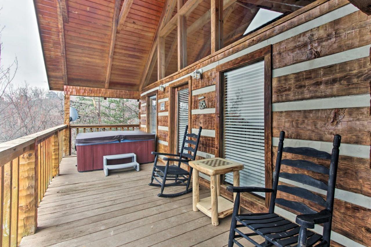 Sevierville Cabin With Private Hot Tub And Fireplace! 外观 照片